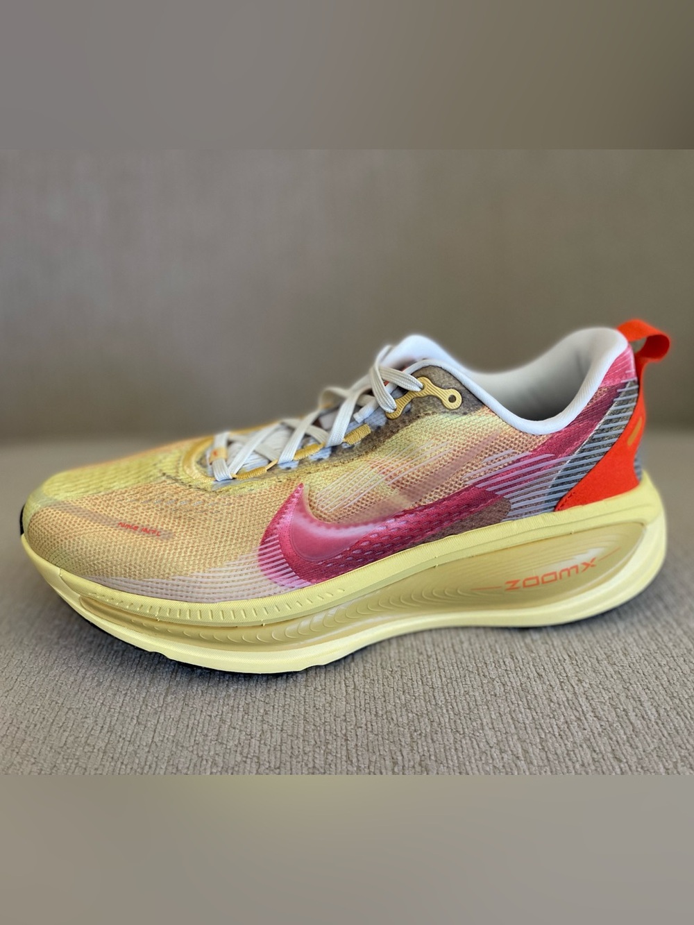 Size 10.5 - Nike Vomero 18 'International Running Pack LD-1000 Men’s IH3576-999